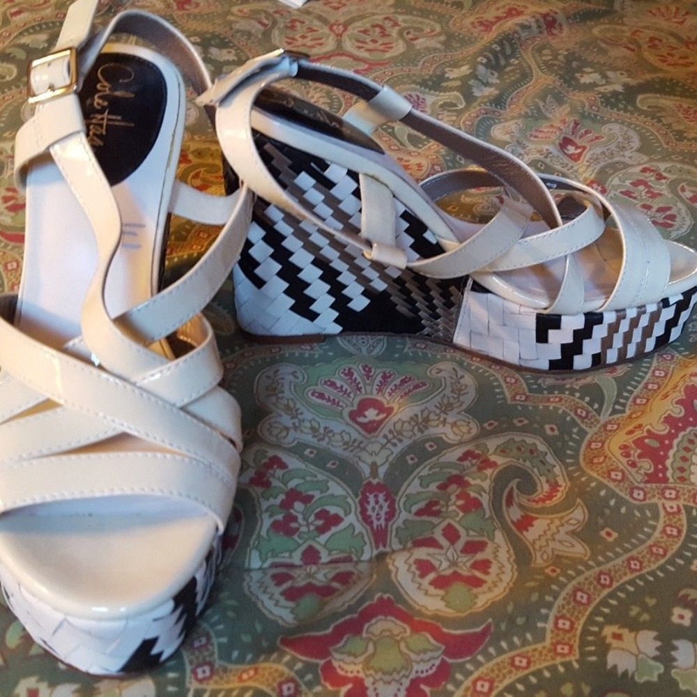 Cole Haan Nike Air 9.5 white black wedges sandals
